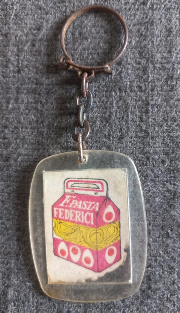 ANCIEN PORTE CLE PASTA FEDERICI