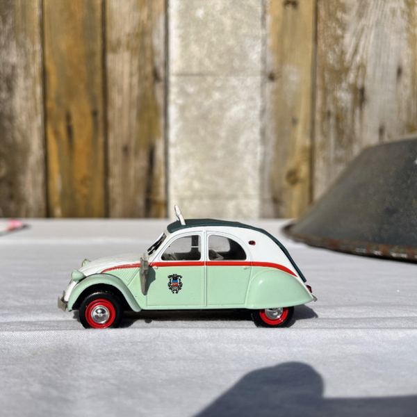 2 CV DE COLLECTION AZL TAXI 1957