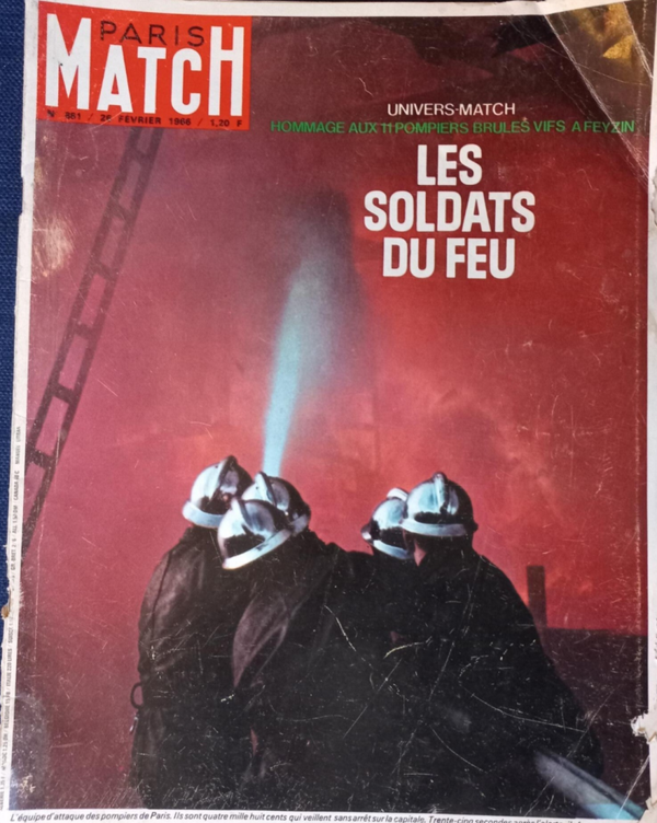 PARIS MATCH N°881 - 26/02/1966