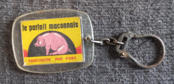 ANCIEN PORTE CLE LE PARFAIT MACONNAIS