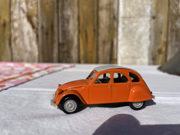 2 CV DE COLLECTION CLUB ORANGE