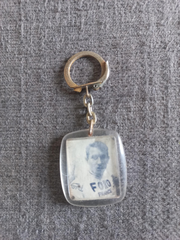 ANCIEN PORTE CLES "CYCLES ANQUETIL"