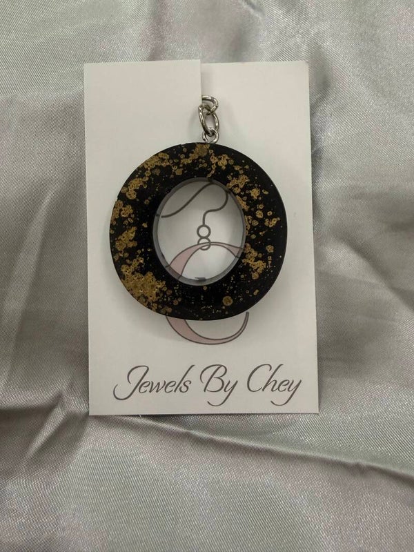 Alfabet letter O - kleur zwart met bladgoud