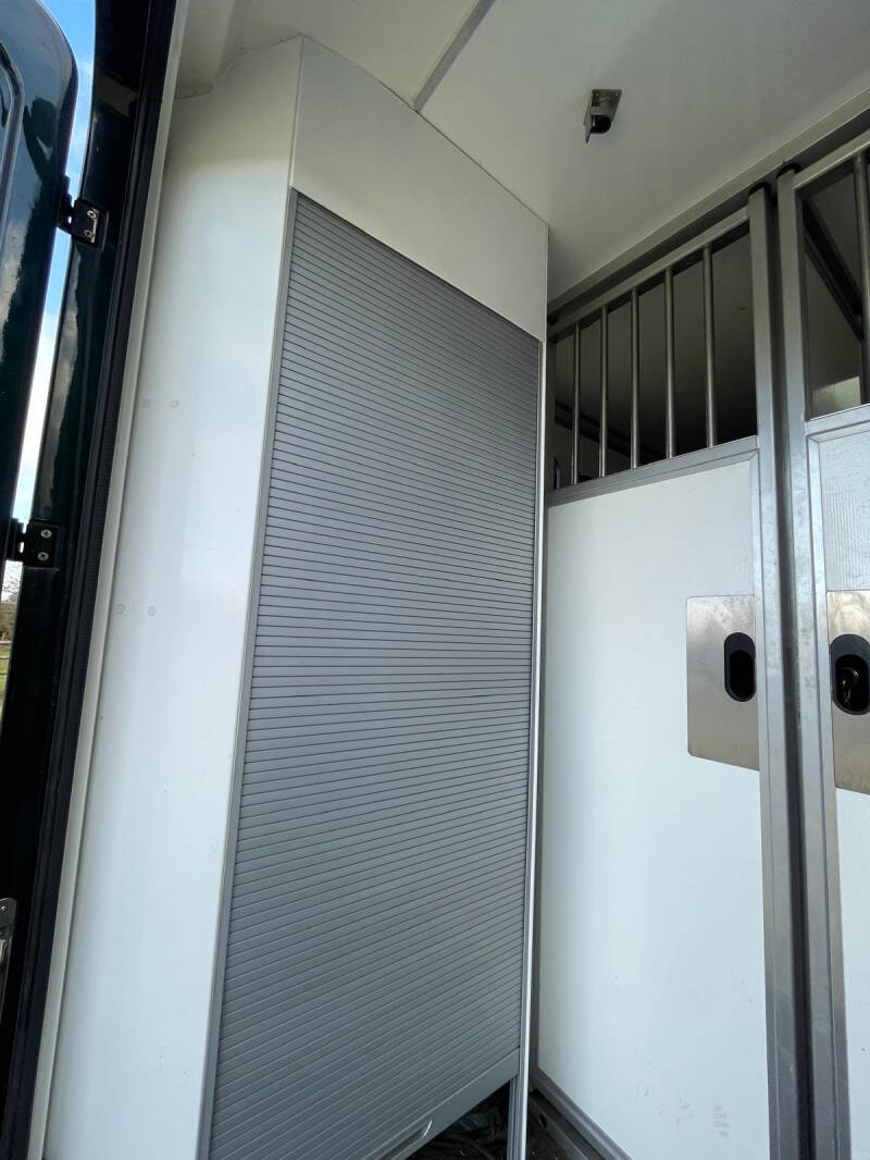 Verhuur paardenwagen - rent - paardencamionet