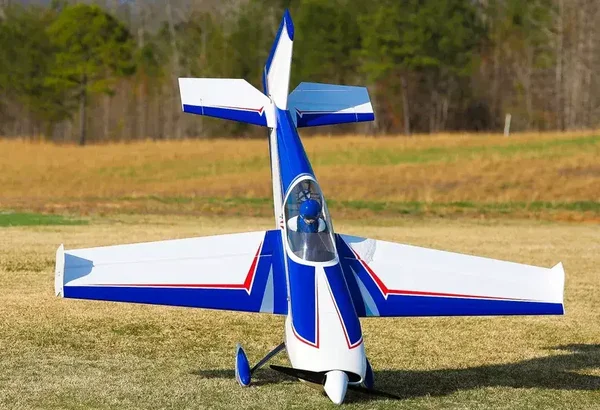 Extreme Flight - Extra 260 88", Blau/Weiß ARF-Bausatz