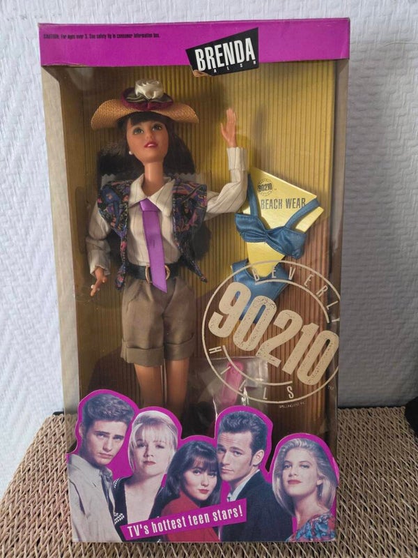Poupée Brenda WALSH – BEVERLY HILLS 90210