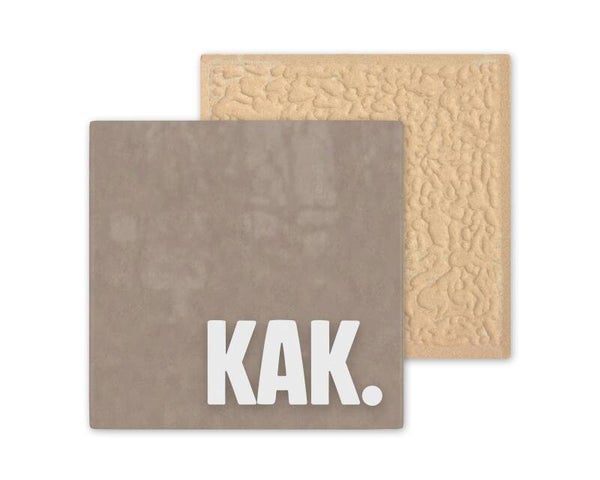 Tegeltje Kak.