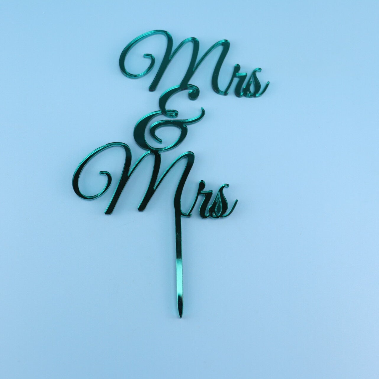 Mrs & Mrs Wedding Cake Topper – Premium Acrylic Cake Decoration