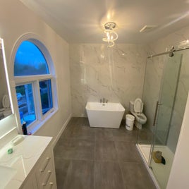 bathroom-before-standard-ehq1eb.jpg