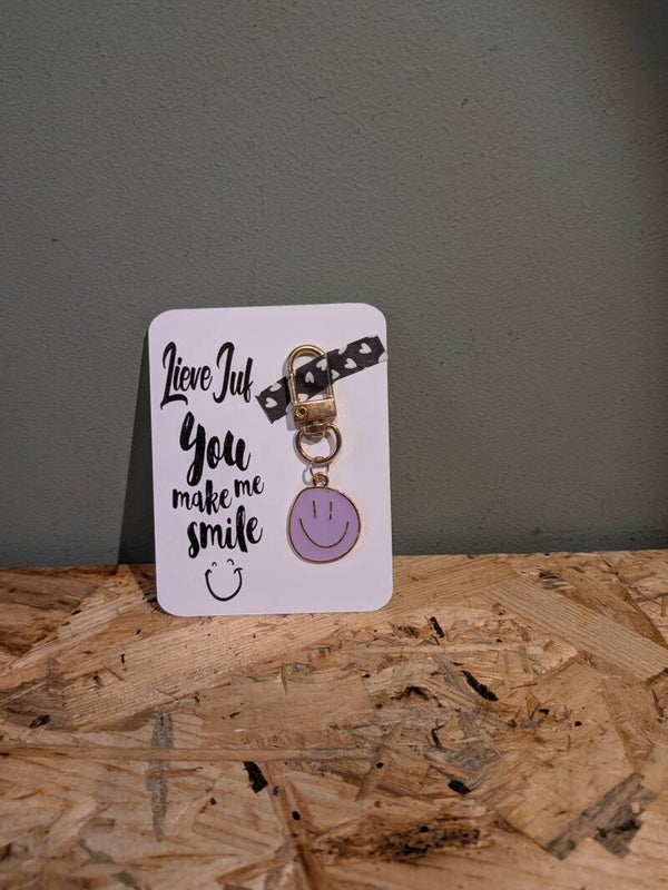 Kaartje met Smiley sleutelhanger