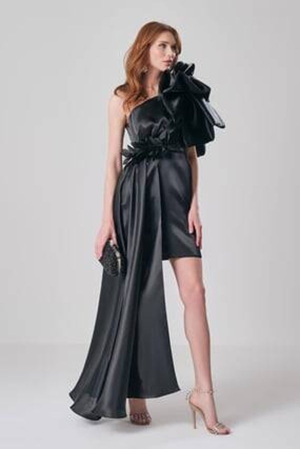 Robe Tafta asymétrique