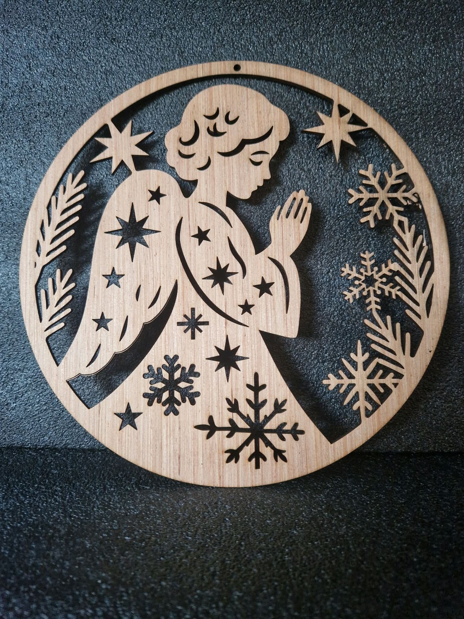 Kerstbord - Engel in winterse sterrenpracht