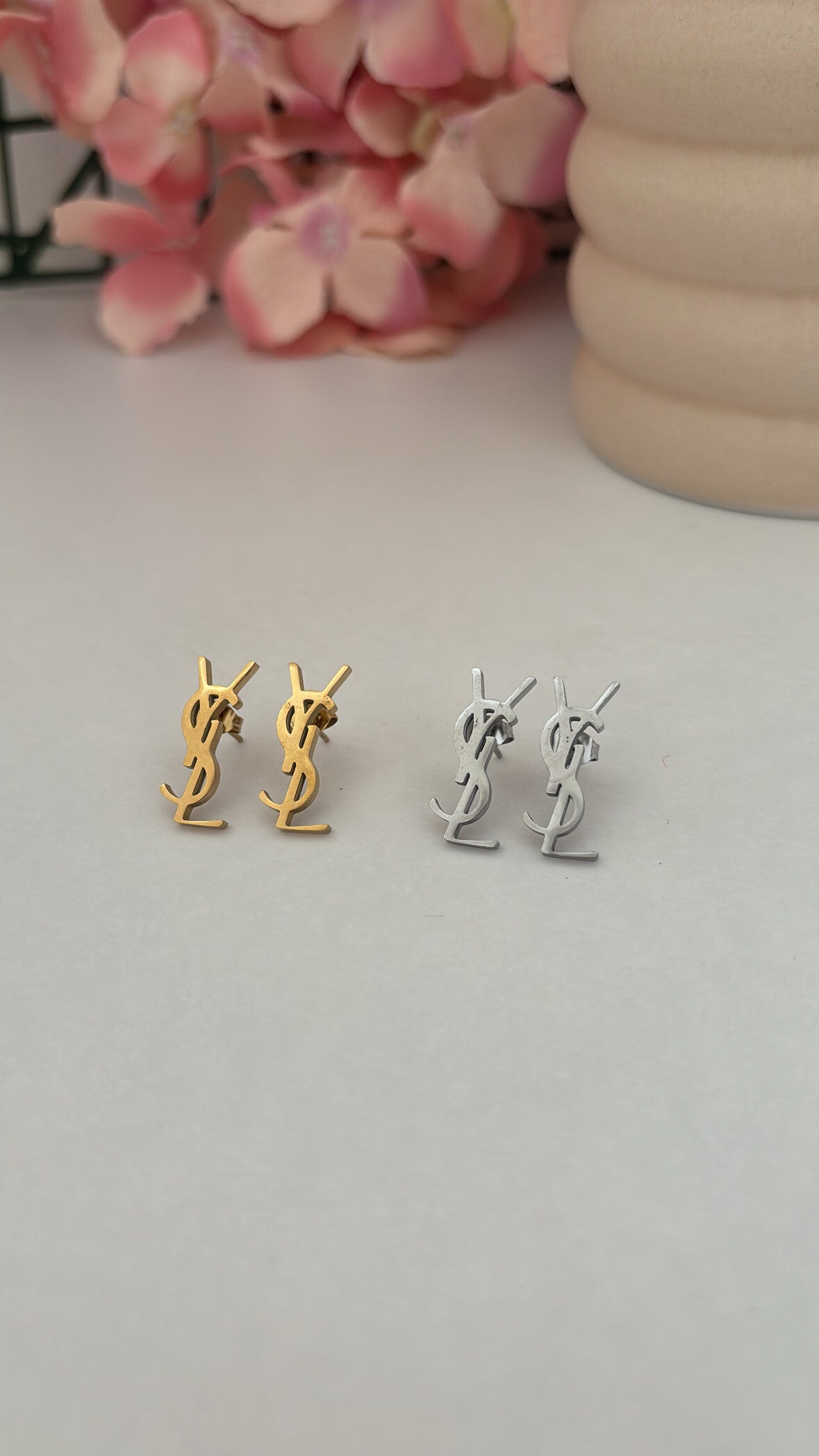 Orecchini classici Ysl