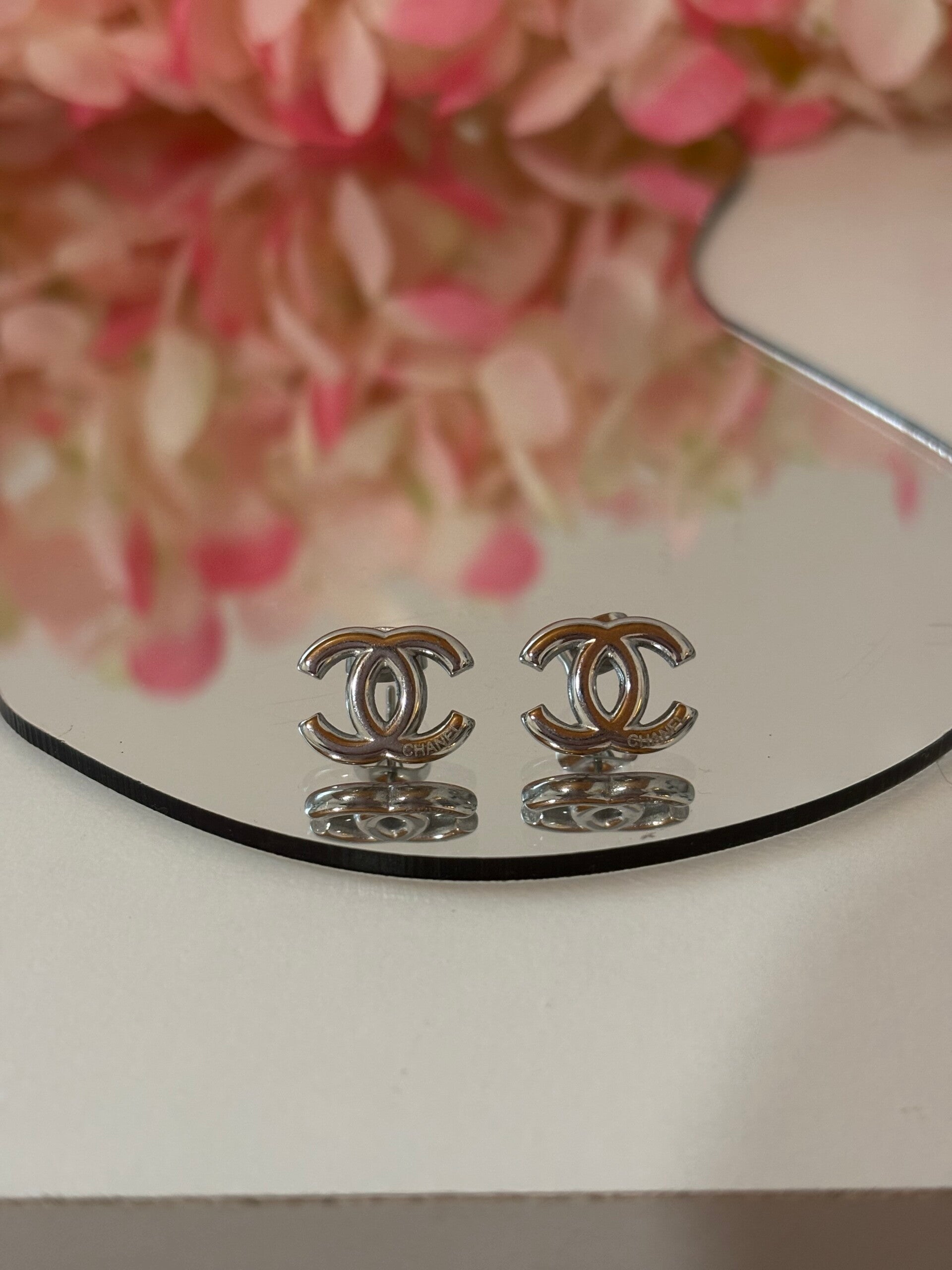 Orecchini rilievo cc