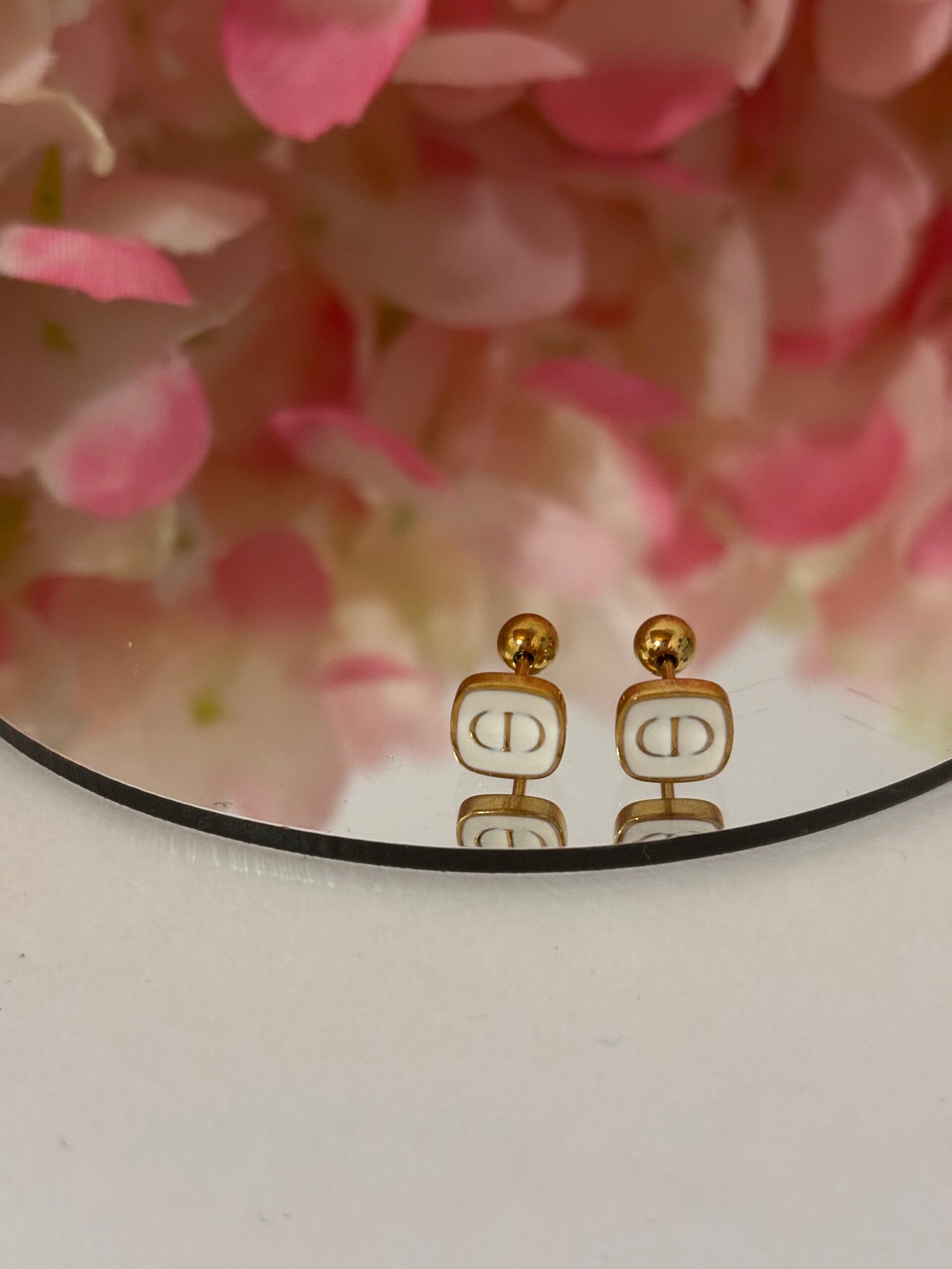 Orecchini mini mini bianchi cd