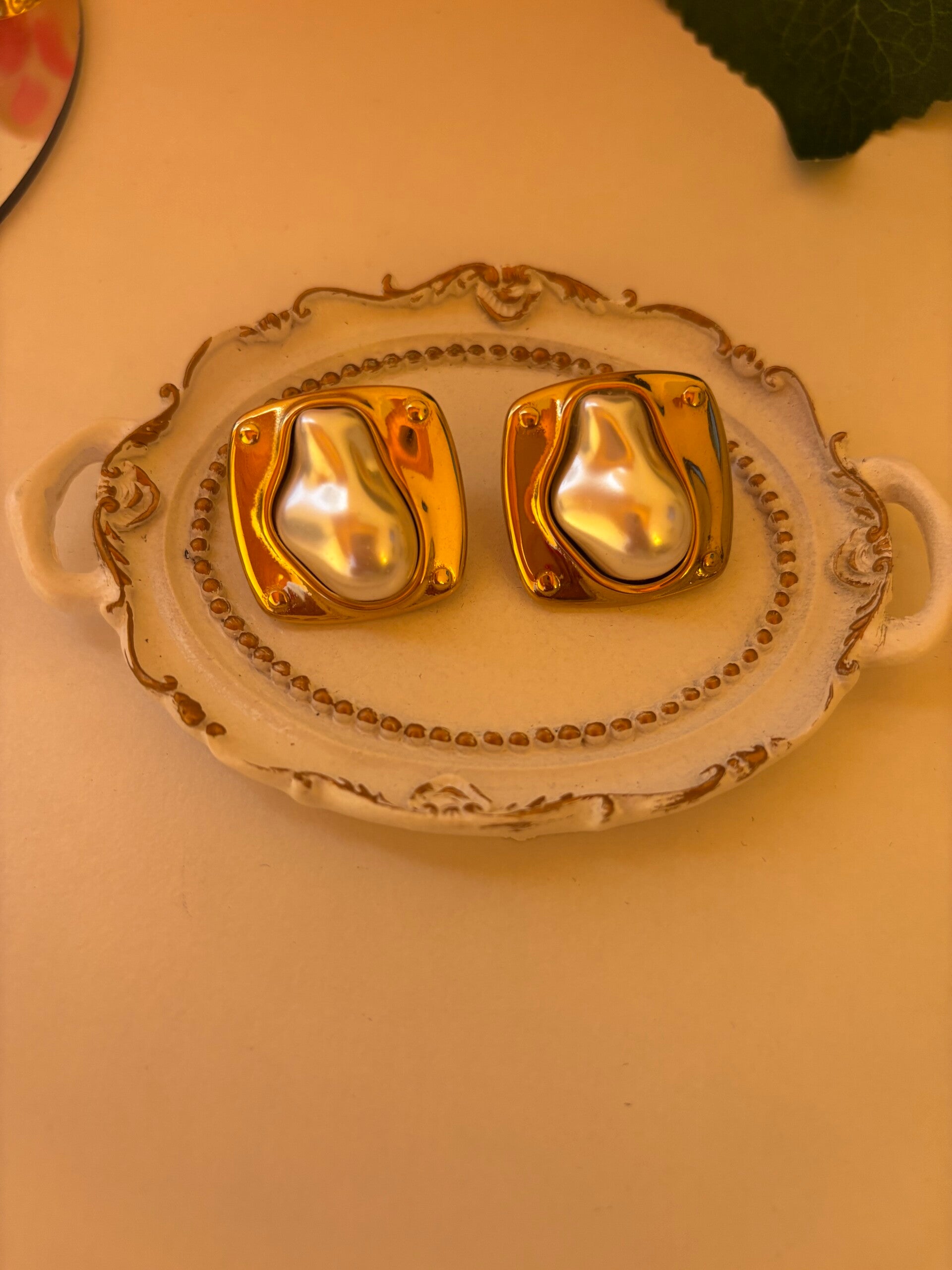 Orecchini stile vintage perla