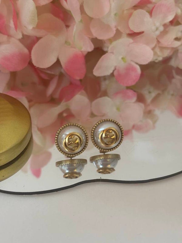 Orecchini a bottone vintage gg