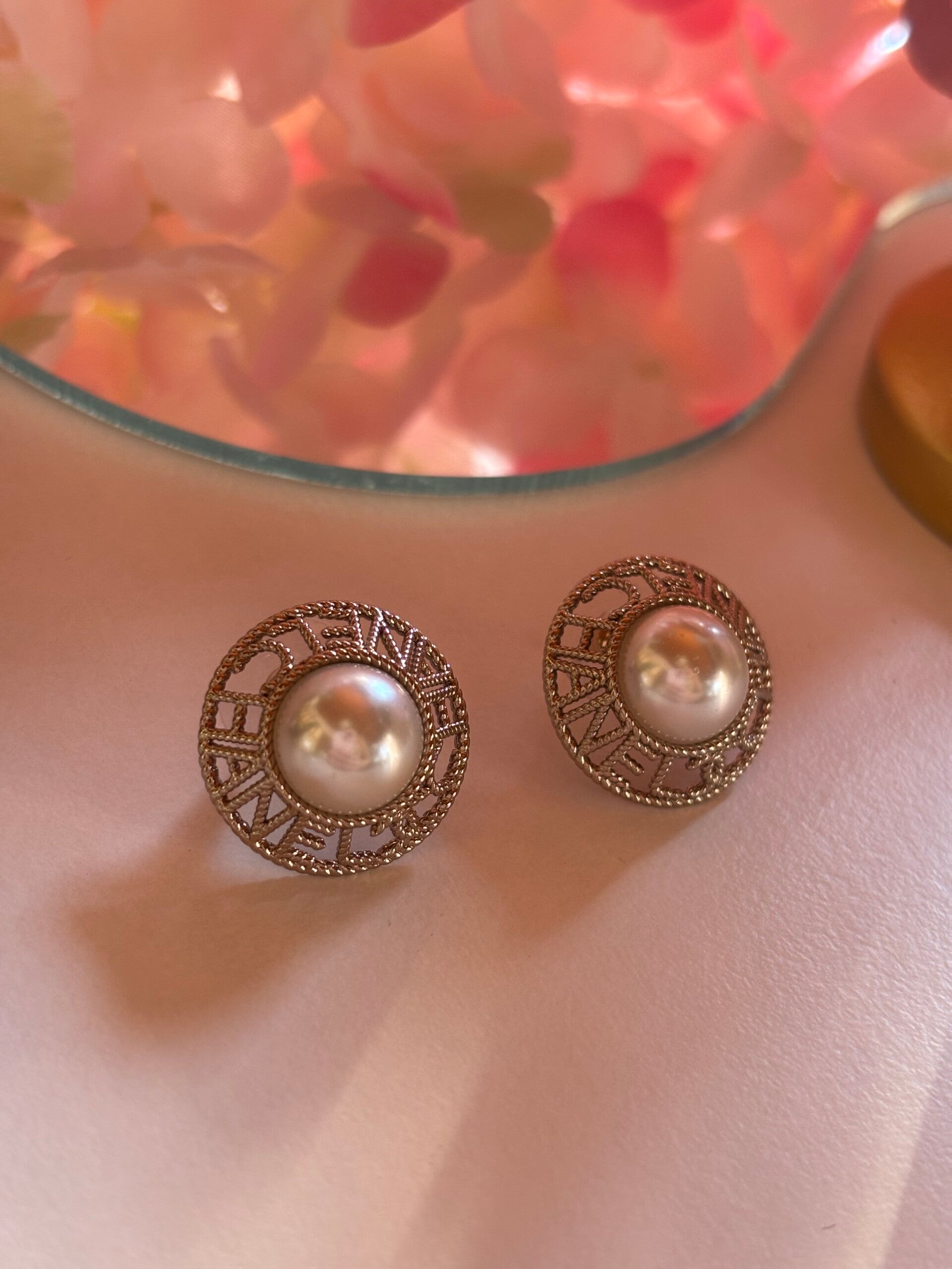 Orecchini di perle stile vintage cc