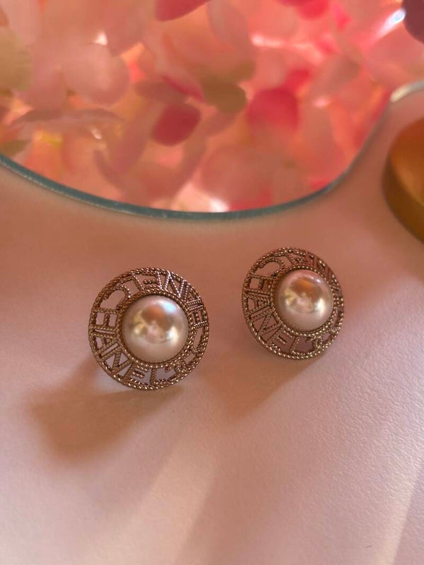 Orecchini di perle stile vintage cc