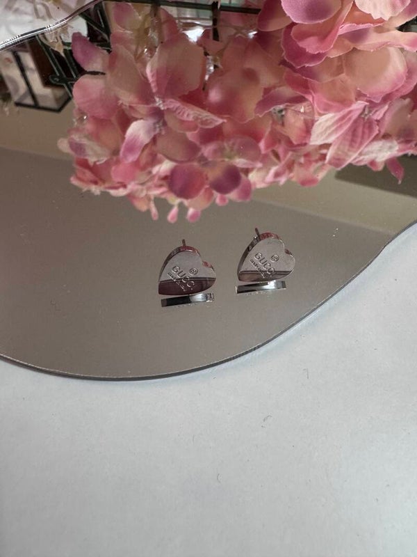 Orecchini cuoricini gg