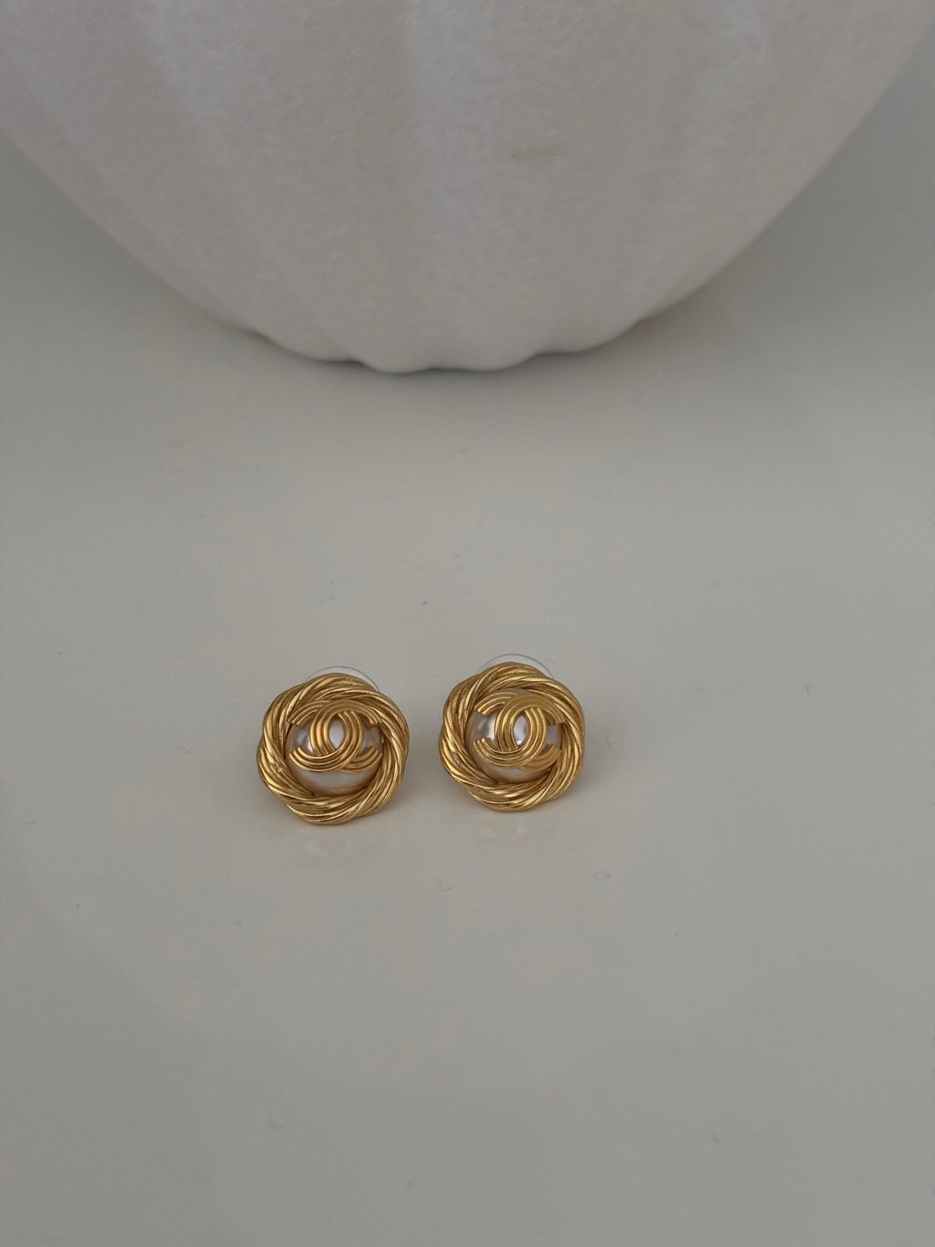 Orecchini vintage intreccio cc