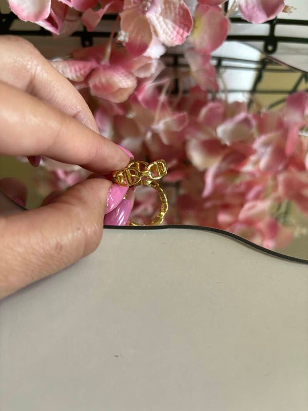 Anello cd regolabile