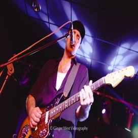 0a321933-504b-4bf4-be43-4cdfaf04c9dc-standard.jpg