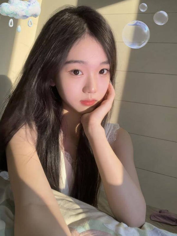 19歲的小紅柿💫雲南  中国.云南 19岁身高163cm