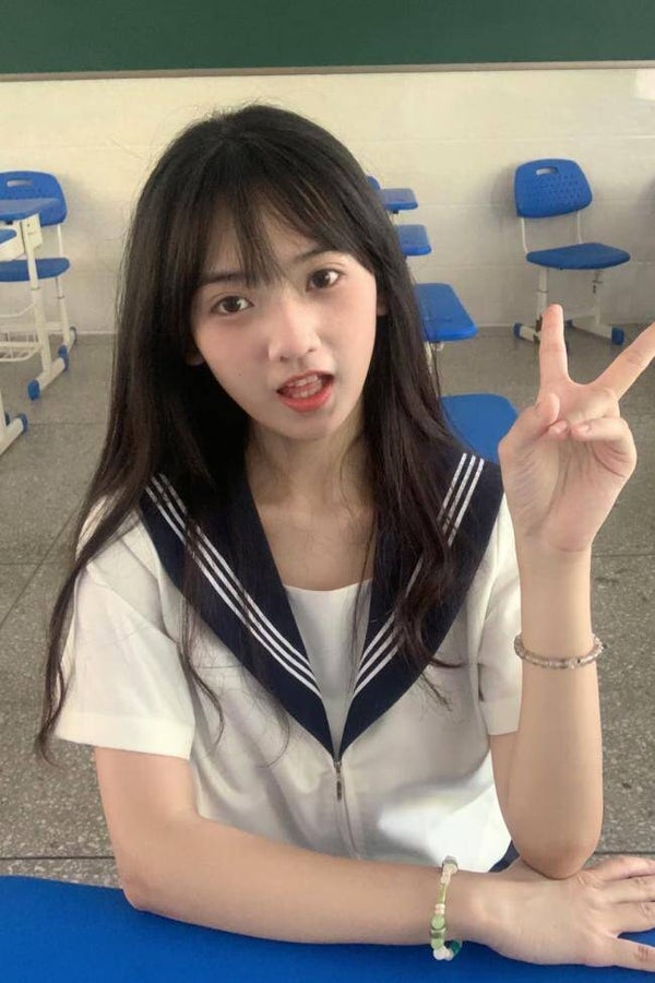 早熟少女.DG✨真实留学生  亚洲.新加坡 18岁身高165cm