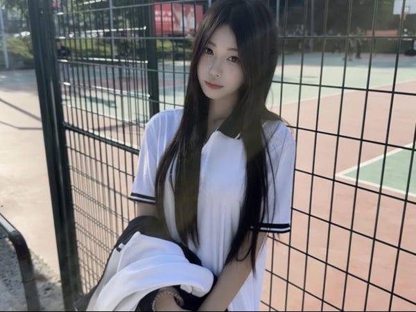 兼职的留学生  中国.北京 19岁身高168cm☎️702-886-6660