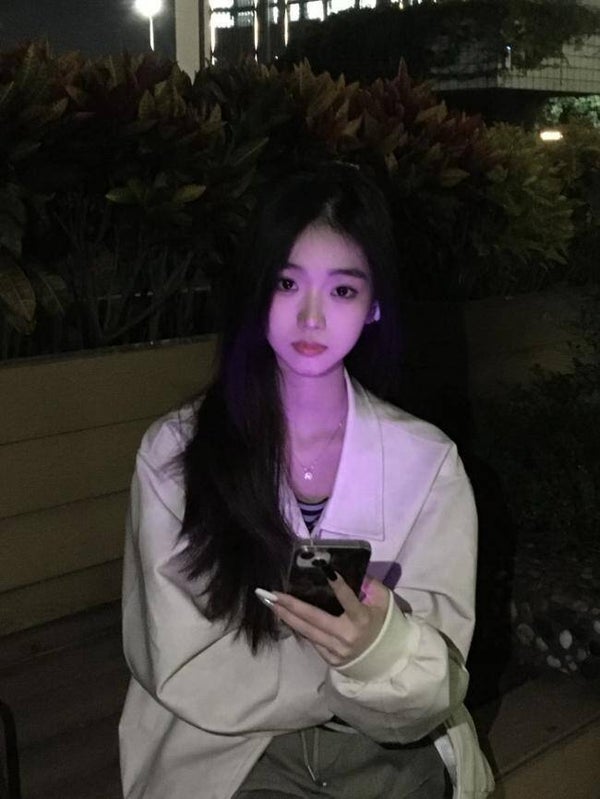 19歲的小紅柿💫雲南  中国.云南 19岁身高163cm