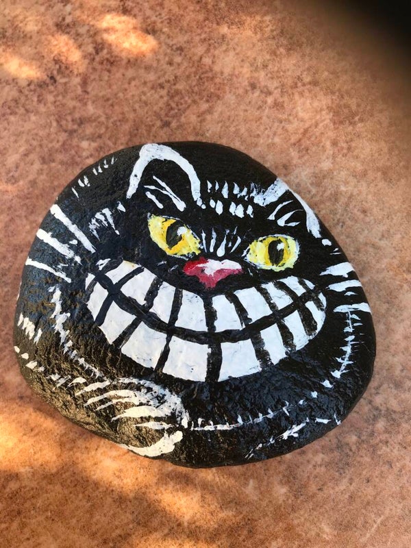 Painting stone cat