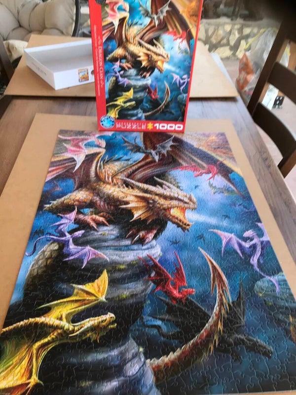 Puzzle dragons 1000 pieces