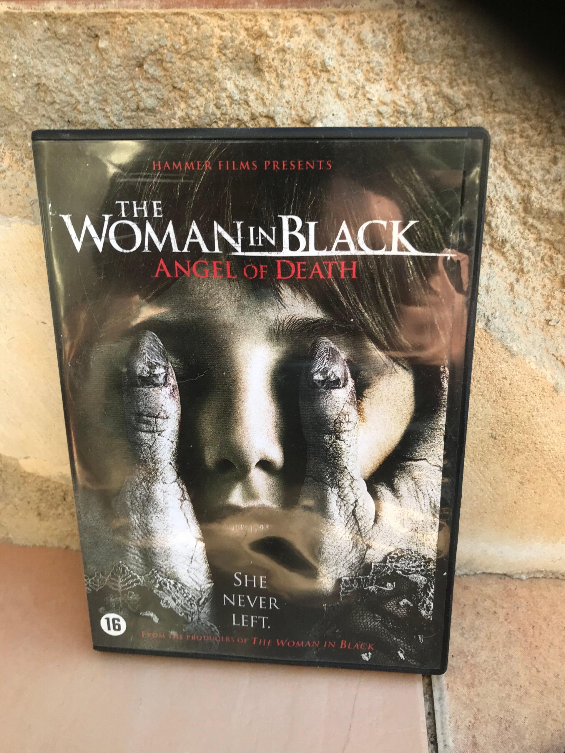 Dvd woman in black 2