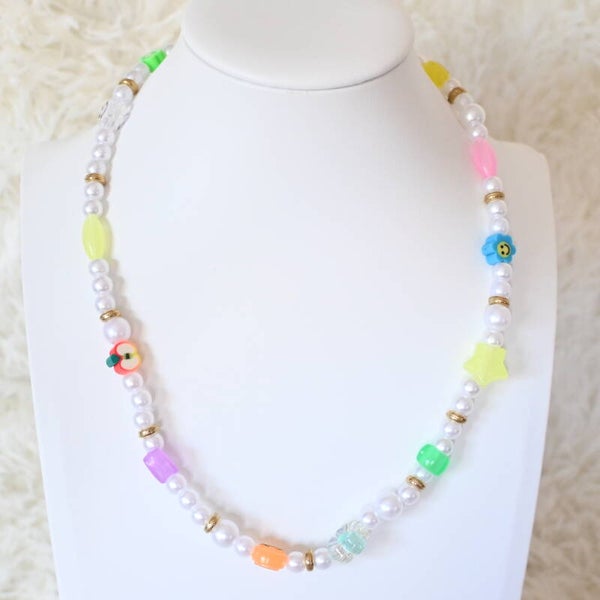 Happy vibes parelketting met smileys & hartjes