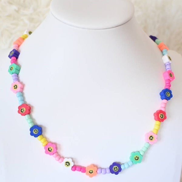 Kleurrijke kralenketting met parels & bloemen