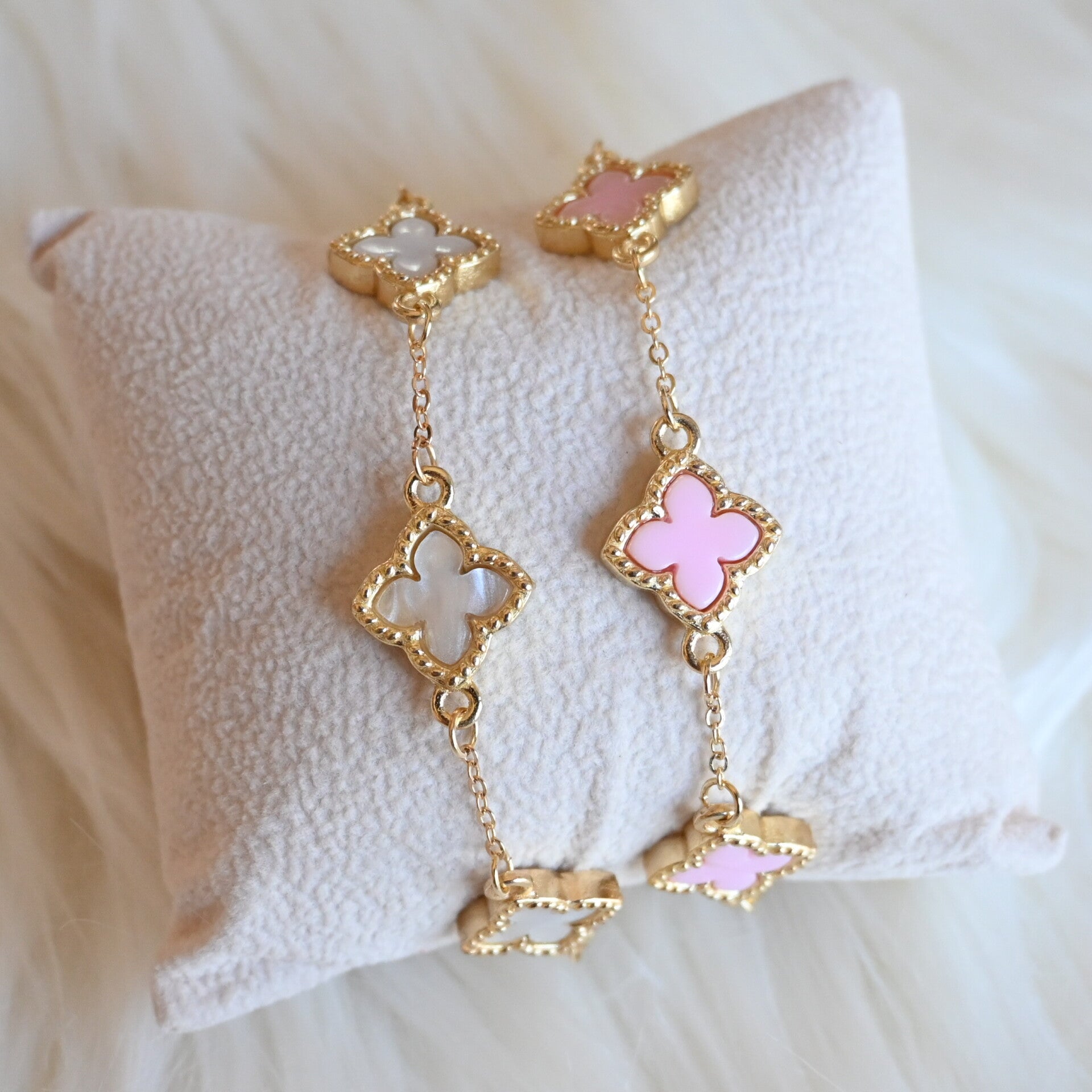 Gouden Klaver Armband Pastel kleuren