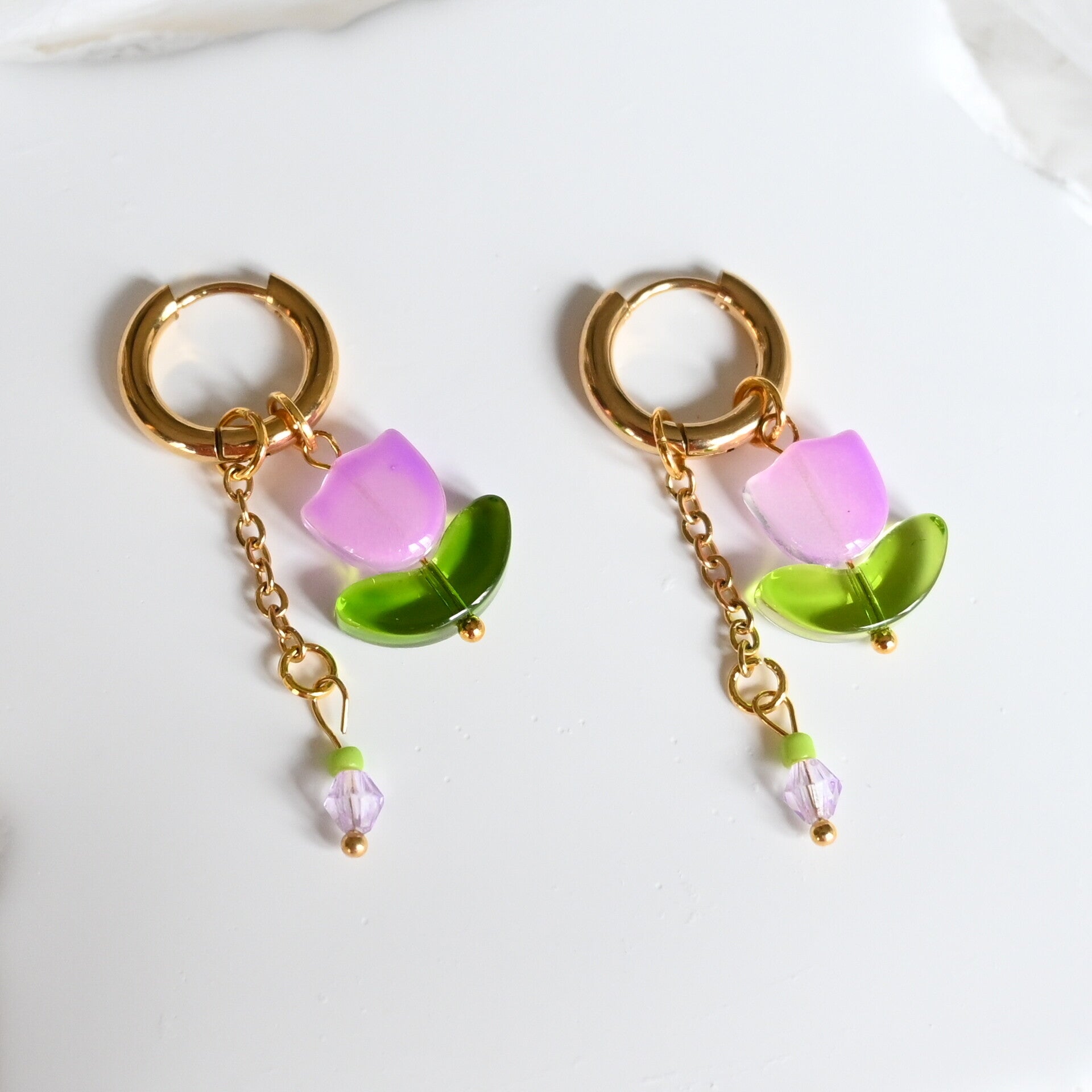 Tulip Kiss Hoops