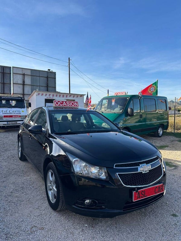 CHEVROLET CRUZE