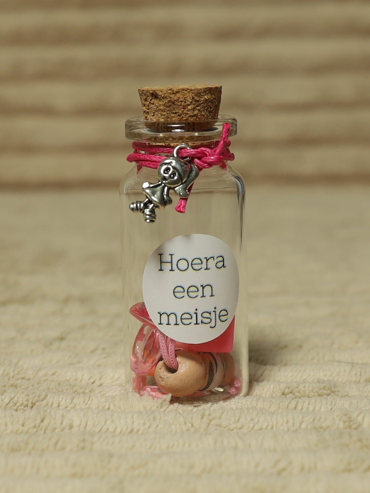 Flesje | Hoera een meisje