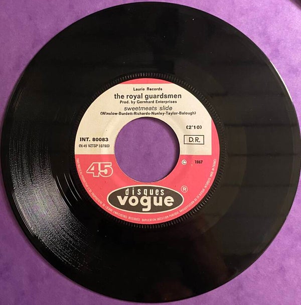 The Royal Guardsmen ‎– So Right (To Be In Love)