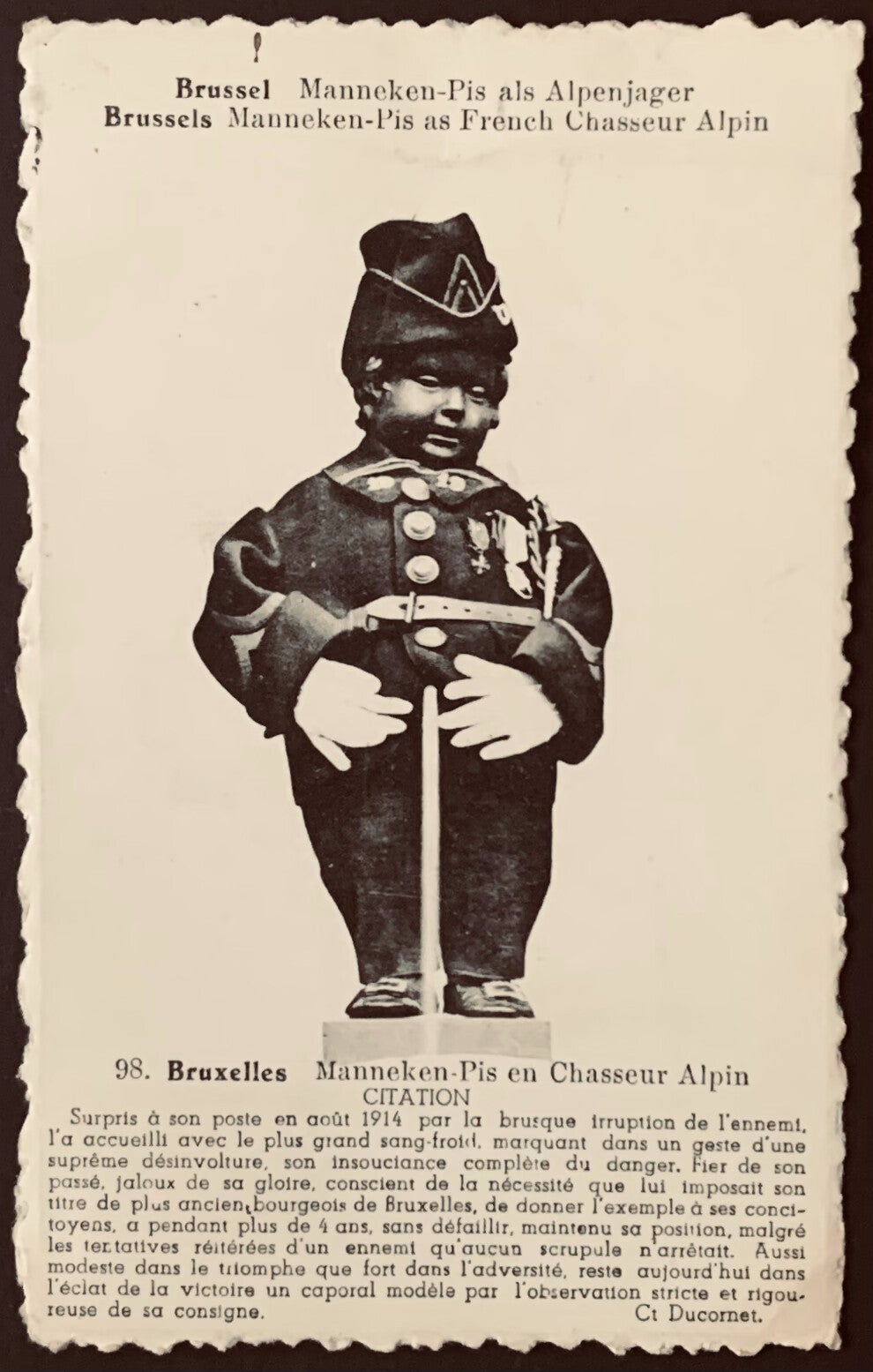 CPA Bruxelles Manneken- Pis en Chasseur Alpin