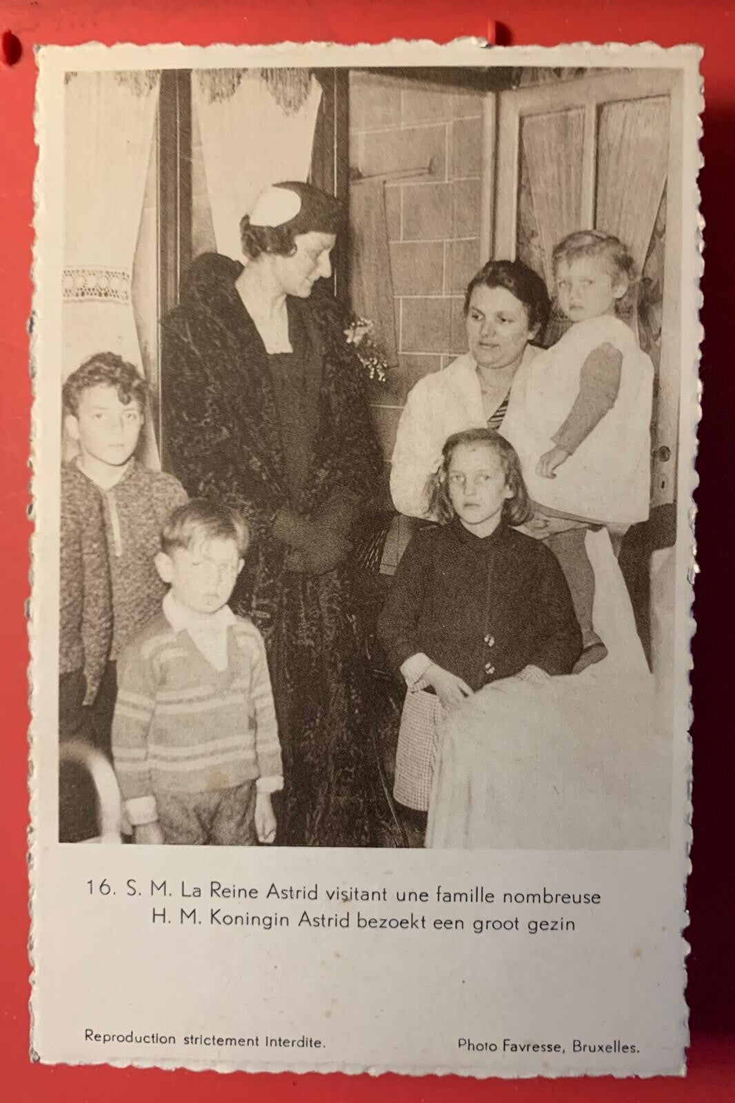 🇧🇪 BELGIUM – Queen Astrid Visiting a Large Family (No. 16) | Rare Royalty Postcard