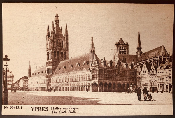 la Halle aux draps (Lakenhalle van Ieper), la Grand-Place (Grote Markt) d'Ypres, €1,00 + expédition