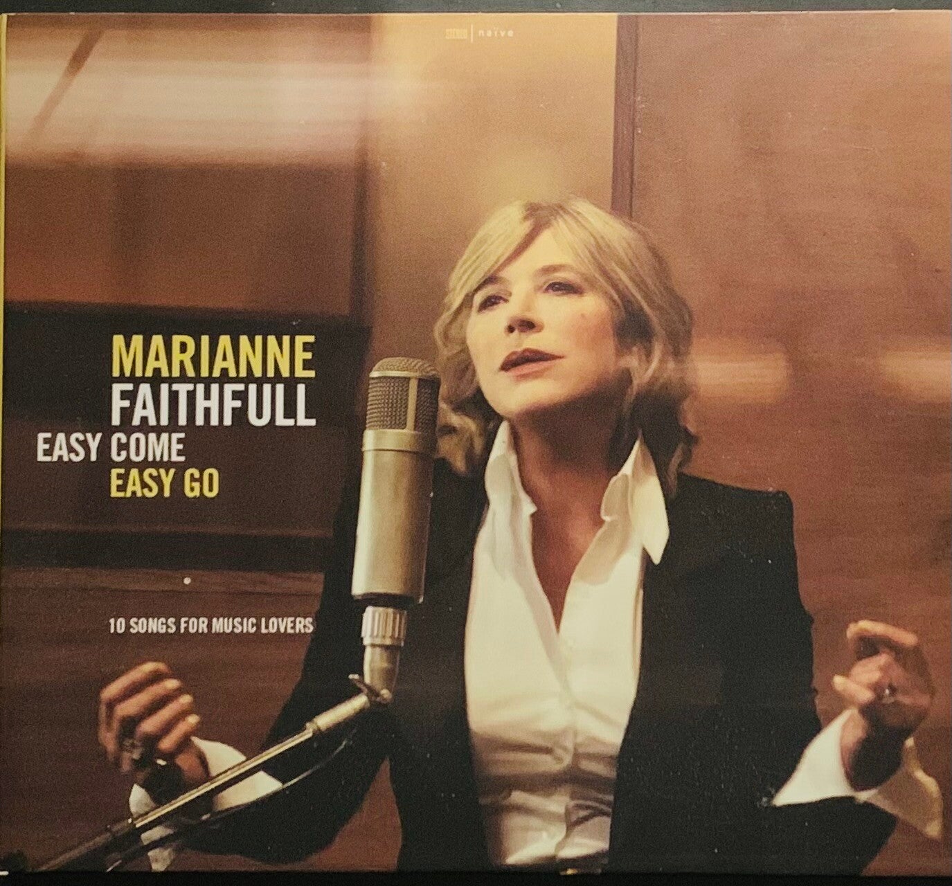 Marianne Faithfull – "Easy Come, Easy Go"