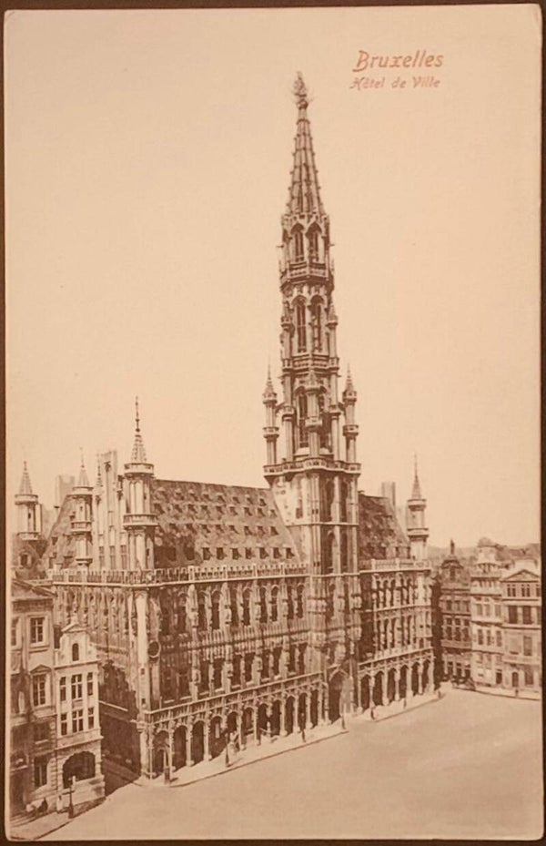 carte postale ancienne est :BruxellesHôtel de Ville