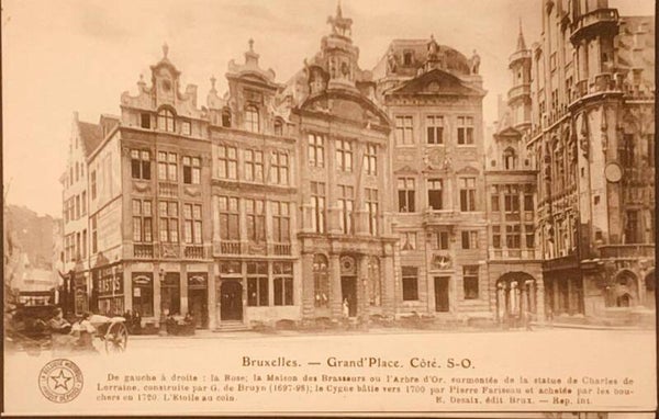 carte postale est :Bruxelles. — Grand'Place. Côté. S-O. (Côté Sud-Ouest).