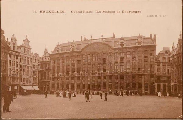 carte postale ancienne  BRUXELLES. — Grand'Place. La Maison de Bourgogne.