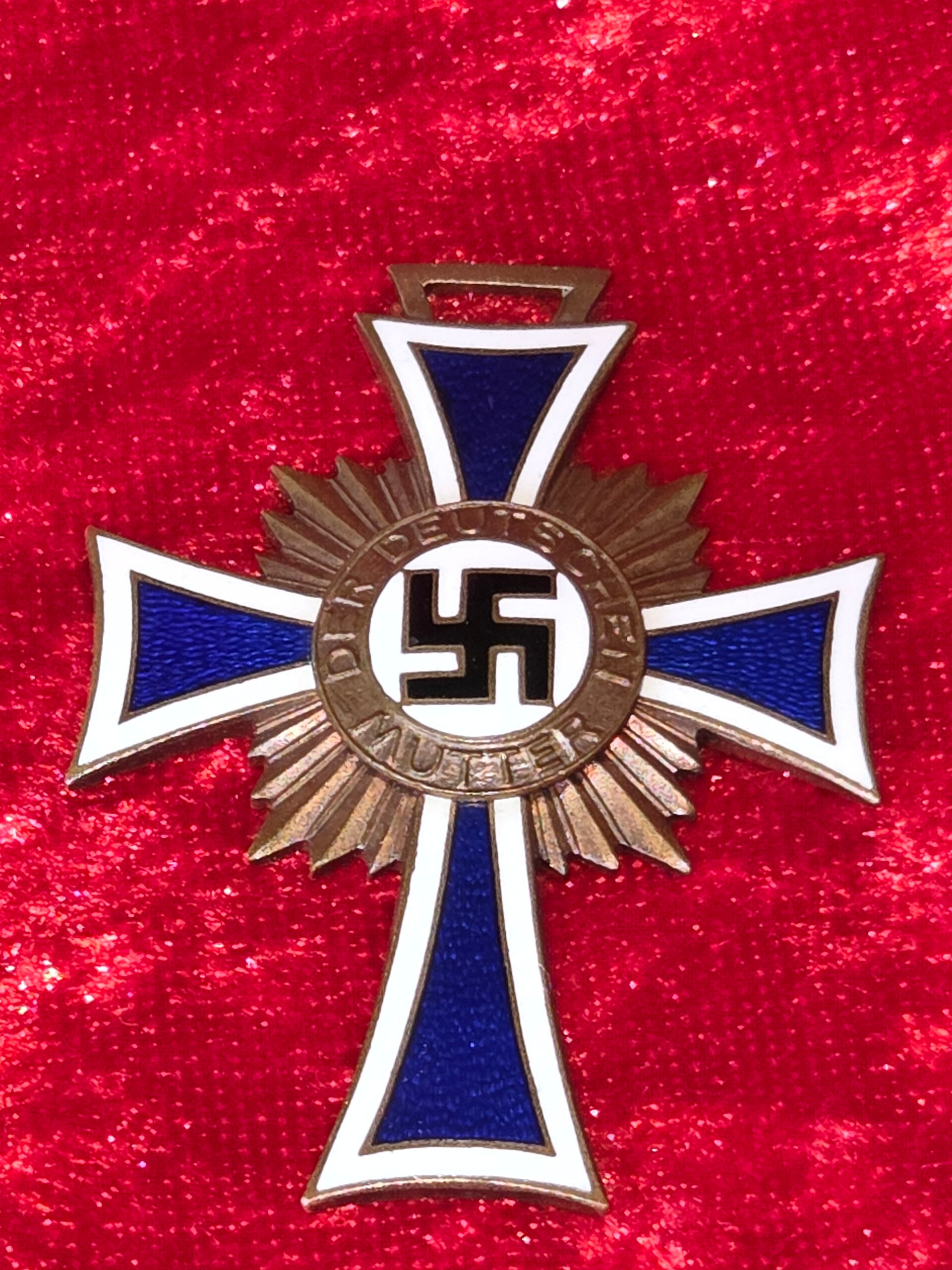 Moederkruis brons