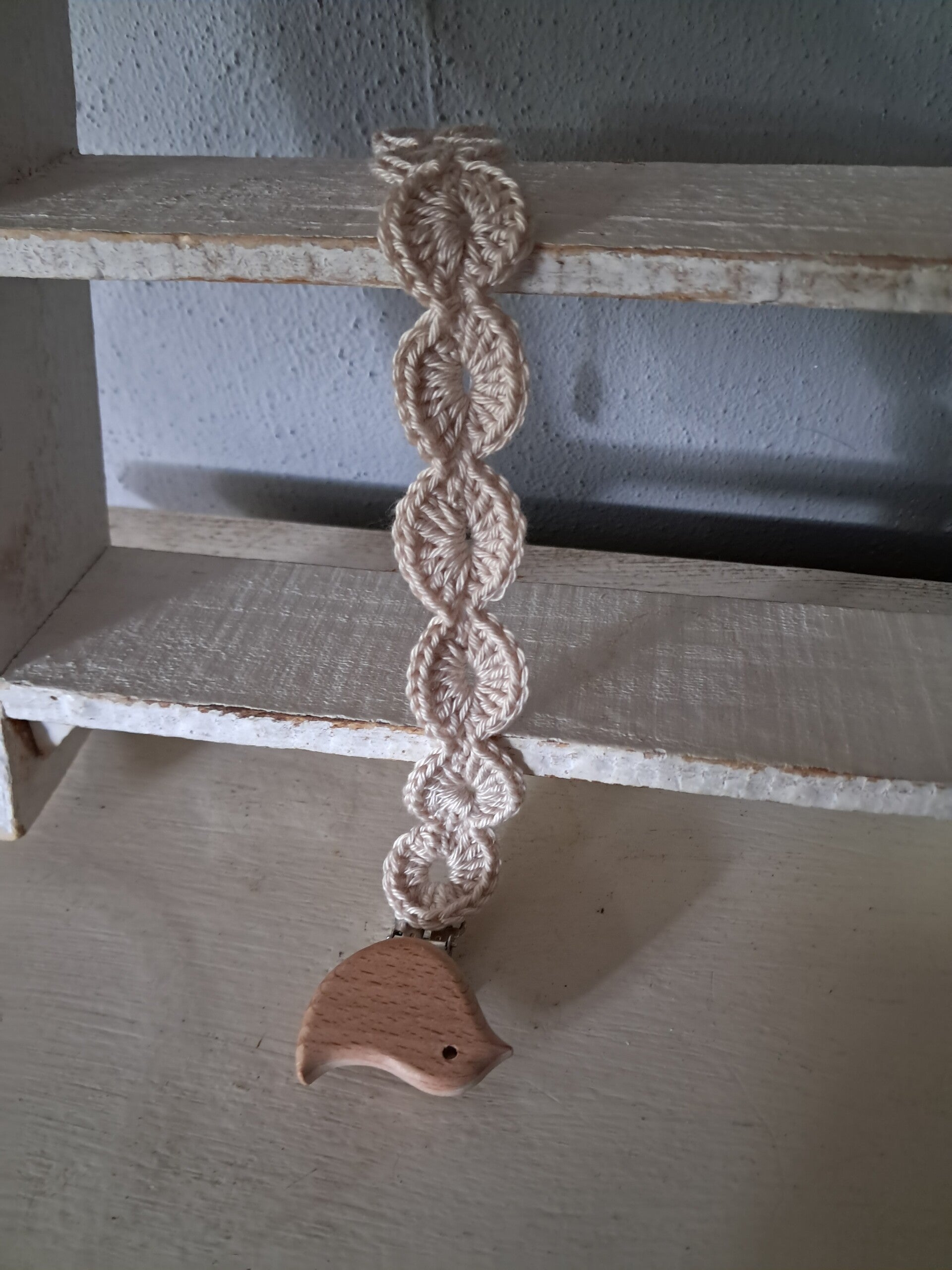 Speenkoord gehaakt vogel beige